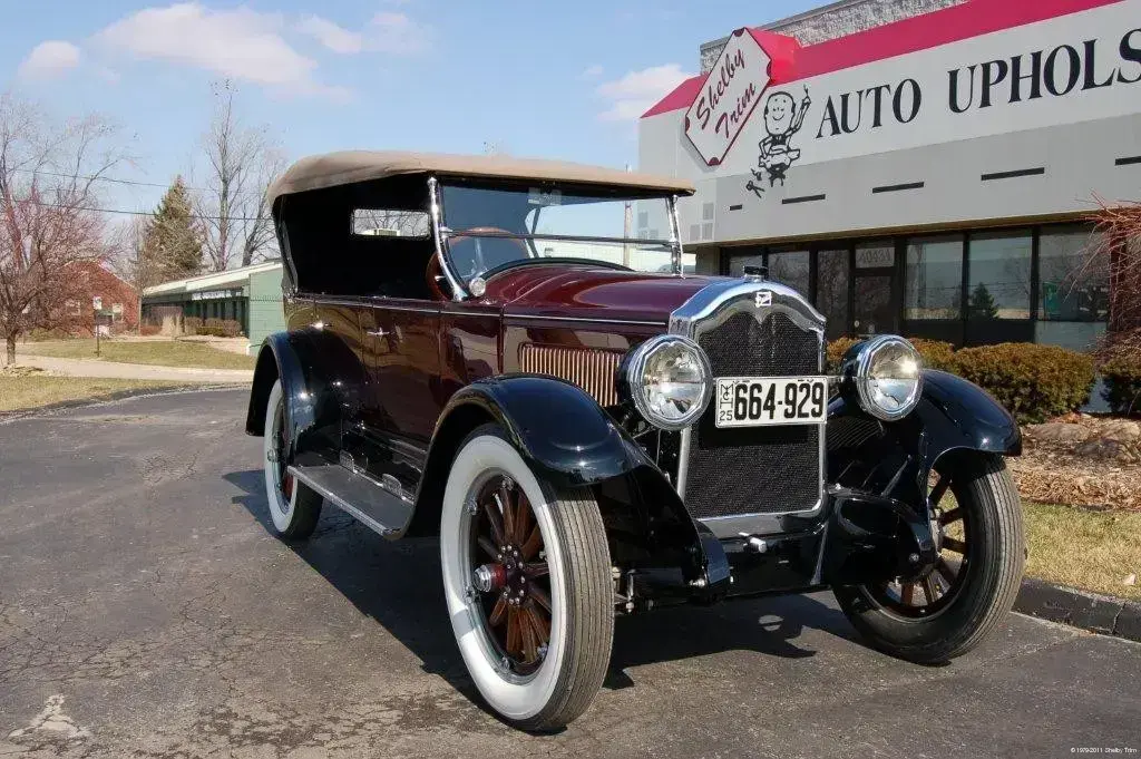 Side view of a restored 1925 Buick.